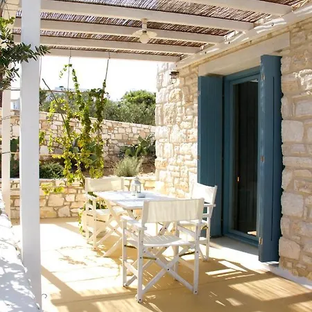 Nomads House Apartmanhotel