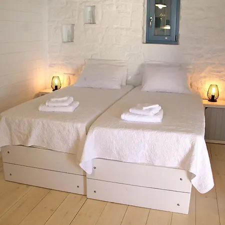 Nomads House Apartmanhotel