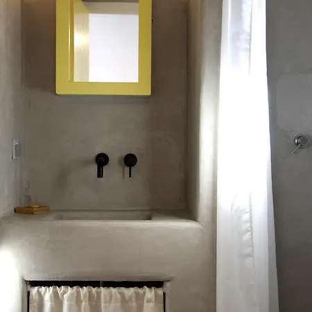 Nomads House Apartmanhotel 3*