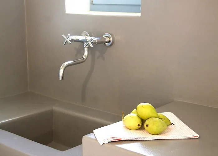 Nomads House Logaras