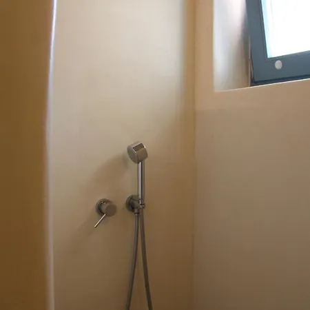 Nomads House Λογαράς