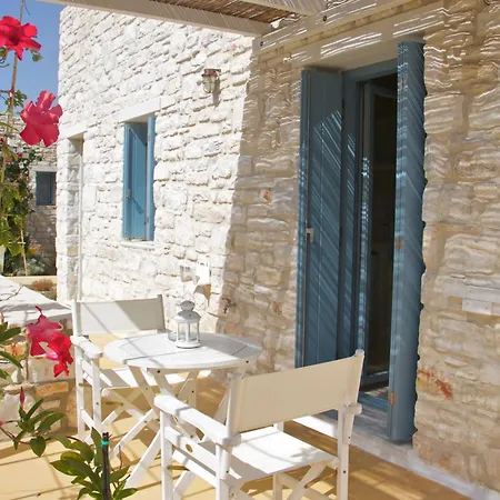 Nomads House * Logaras