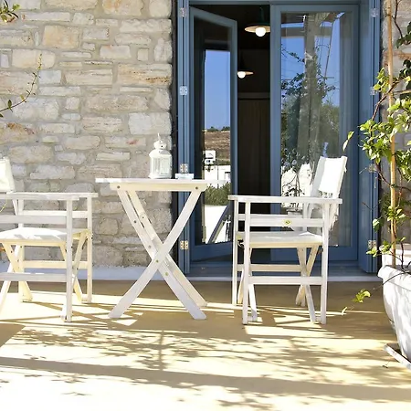 Nomads House Logaras