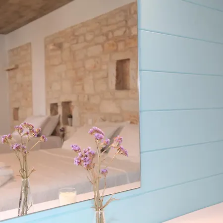 Aparthotel Nomads House 3*