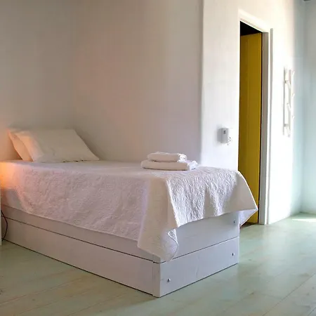 Aparthotel Nomads House Logaras
