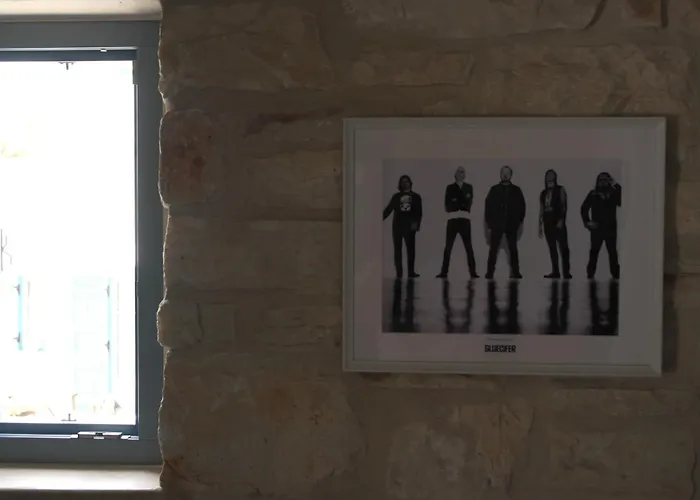 Nomads House Логарас