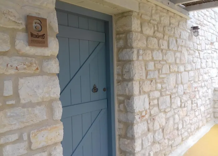 Ξενοδοχείο με διαμερίσματα Nomads House Λογαράς