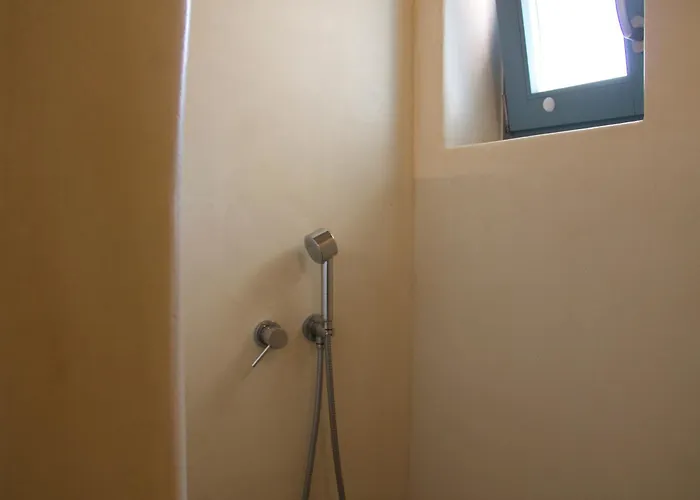 Nomads House Λογαράς